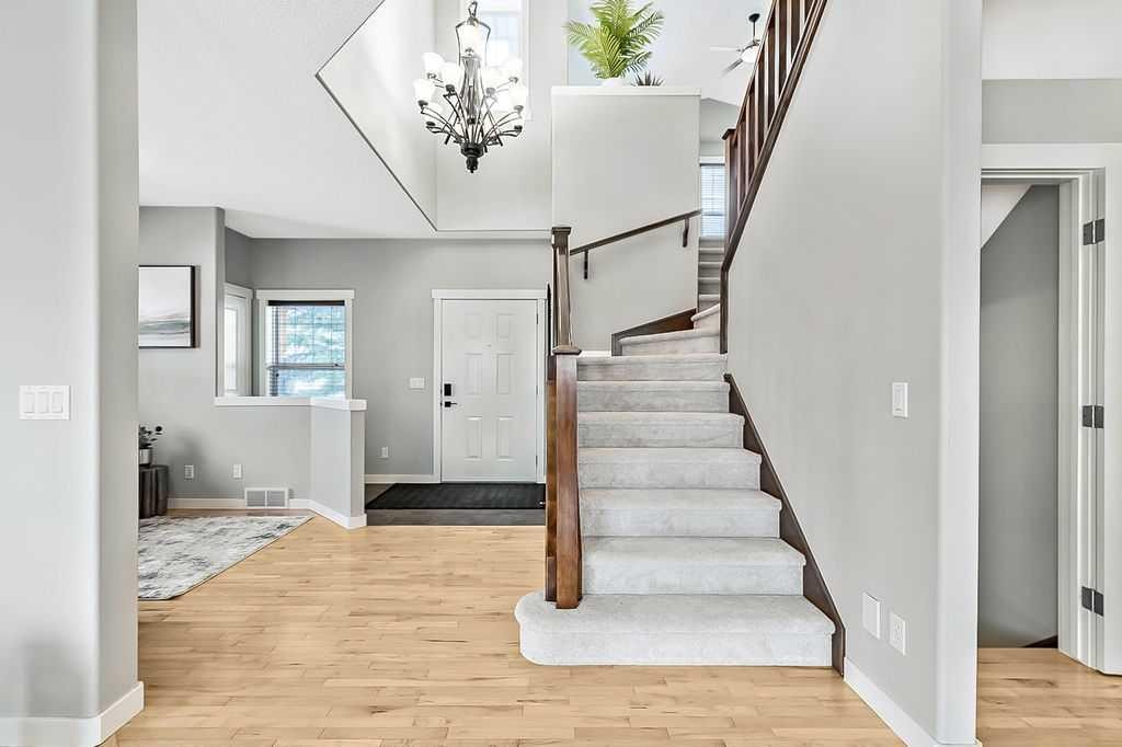 87 Chaparral Grove Se, Calgary, AB - Indoor Photo Showing Other Room