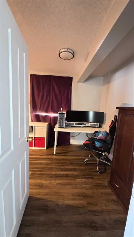 264049 Range Rd 41 Range, Cochrane, AB - Indoor Photo Showing Other Room