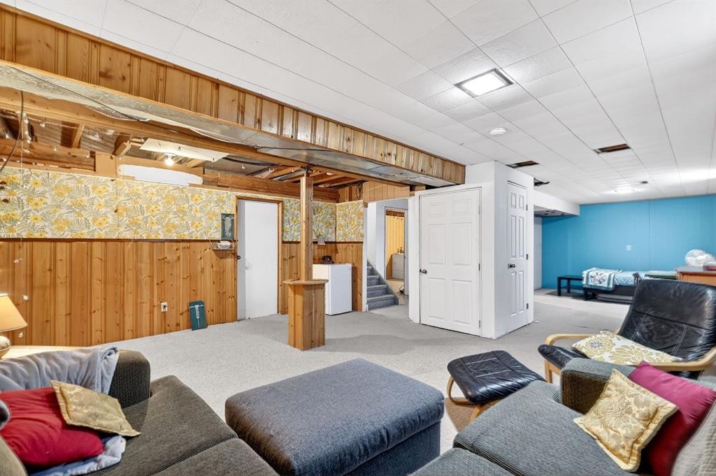 3707 Glenbrook Drive Sw, Calgary, AB - Indoor Photo Showing Basement
