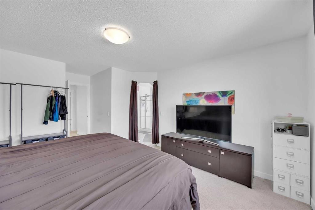 245 Skyview Ranch Way Ne, Calgary, AB - Indoor Photo Showing Bedroom