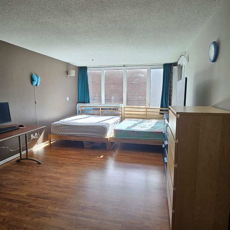 203-511 56 Avenue Sw, Calgary, AB - Indoor