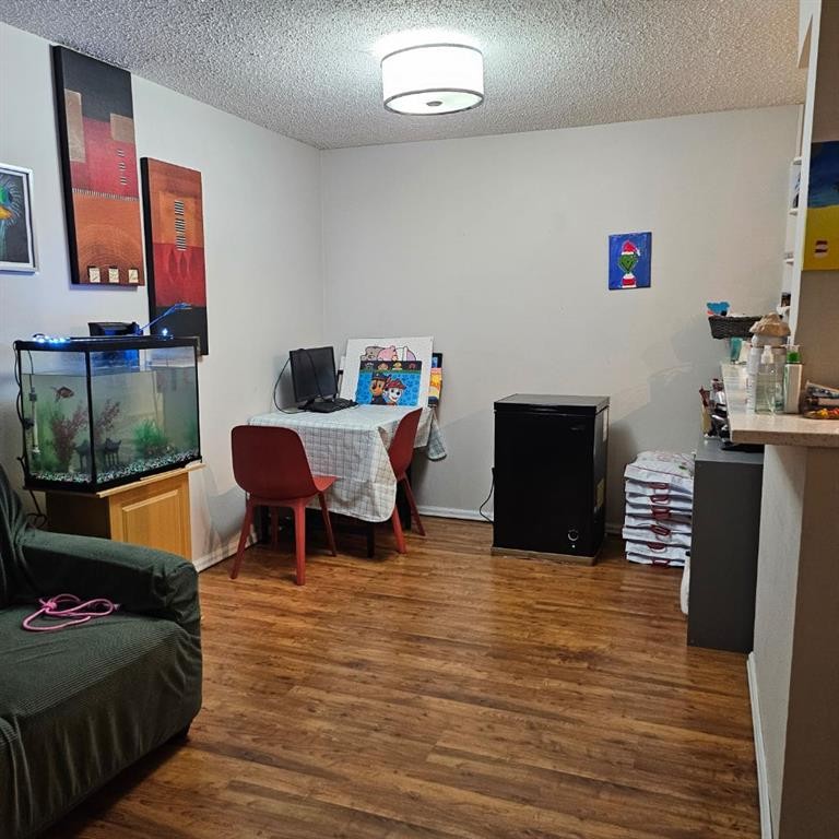 203-511 56 Avenue Sw, Calgary, AB - Indoor