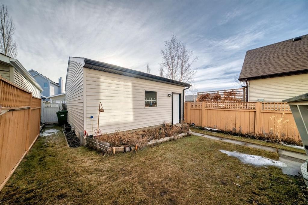 240 Prestwick Way Se, Calgary, AB - Outdoor With Exterior