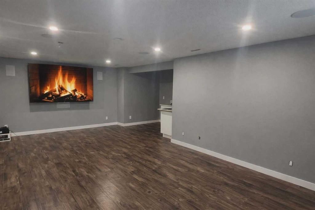 1580 New Brighton Drive Se, Calgary, AB - Indoor