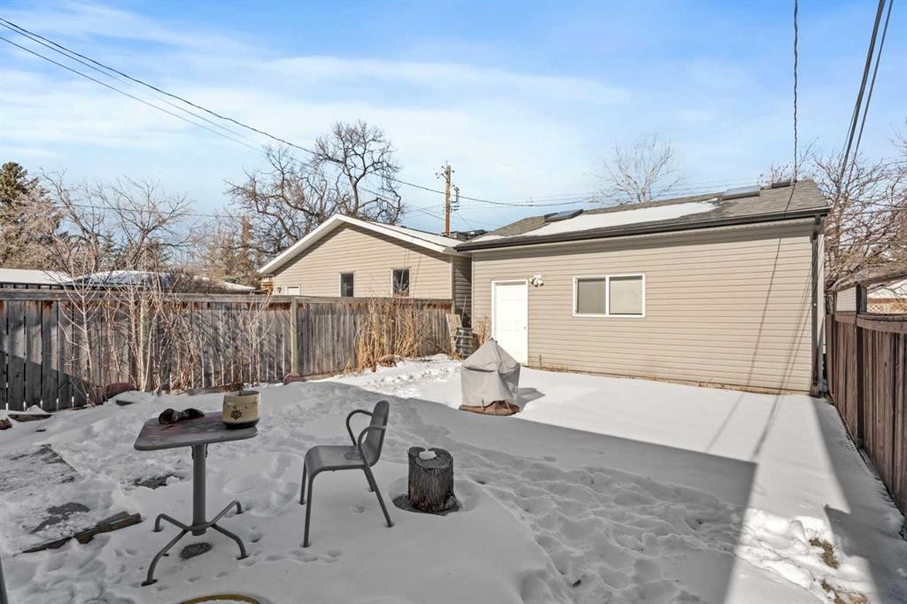 224 20 Avenue, Calgary, AB - Outdoor