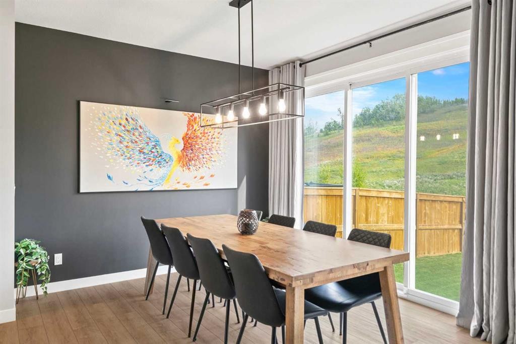 36 Cranbrook Cape Se, Calgary, AB - Indoor Photo Showing Dining Room