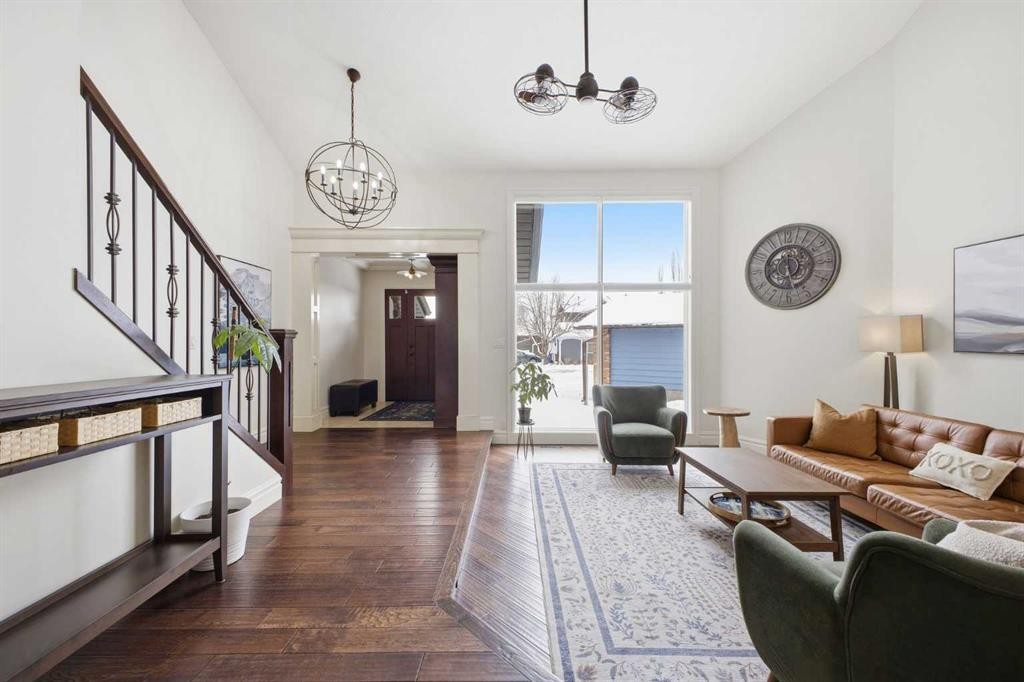 23 Deermoss Place Se, Calgary, AB - Indoor