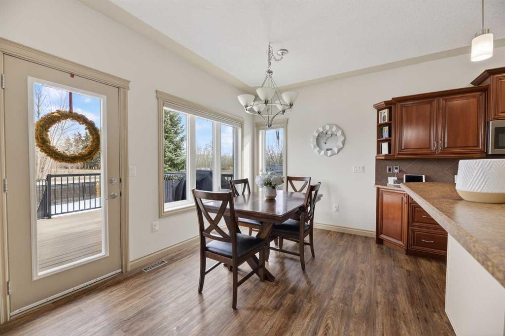 5910 Park Meadows Crescent, Olds, AB - Indoor Photo Showing Dining Room