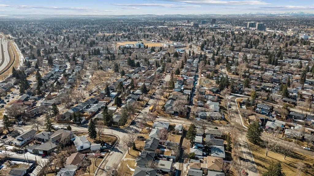 7207 Farrell Road Se, Calgary, AB - Outdoor With View