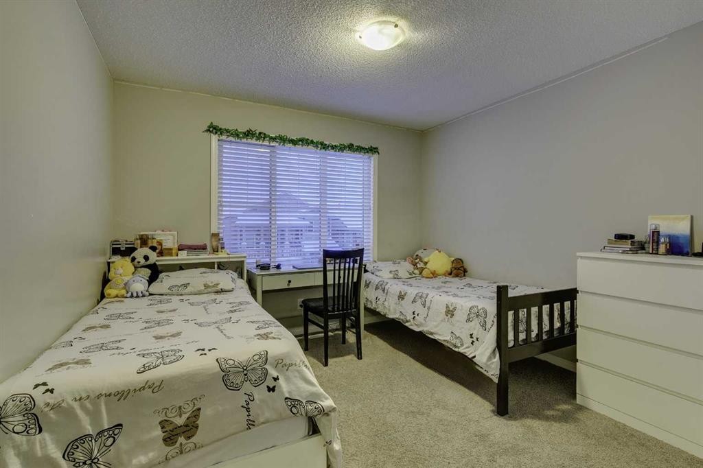 61 Cityscape View Ne, Calgary, AB - Indoor Photo Showing Bedroom