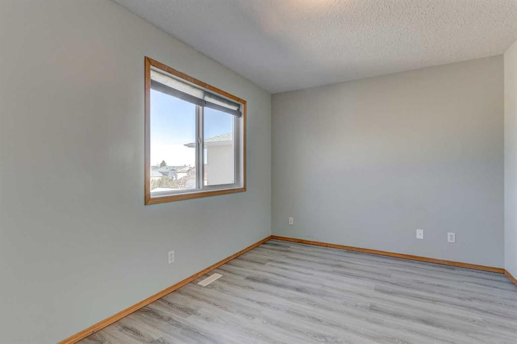 32-204 Strathaven Drive, Strathmore, AB - Indoor Photo Showing Other Room