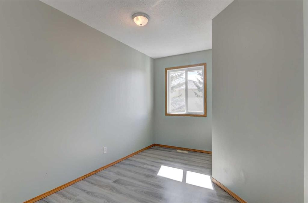 32-204 Strathaven Drive, Strathmore, AB - Indoor Photo Showing Other Room