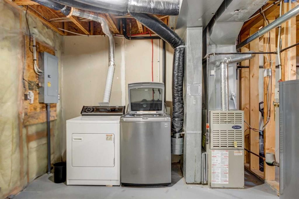 32-204 Strathaven Drive, Strathmore, AB - Indoor Photo Showing Basement