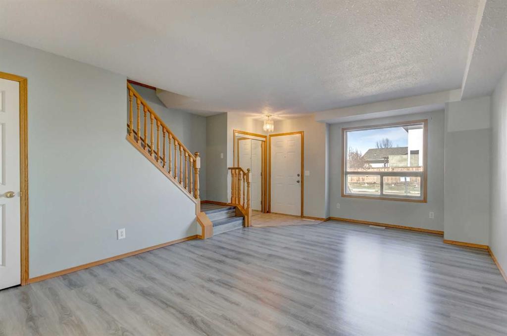 32-204 Strathaven Drive, Strathmore, AB - Indoor Photo Showing Other Room