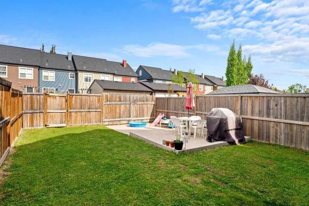 54 Legacy Close Se, Calgary, AB - Outdoor