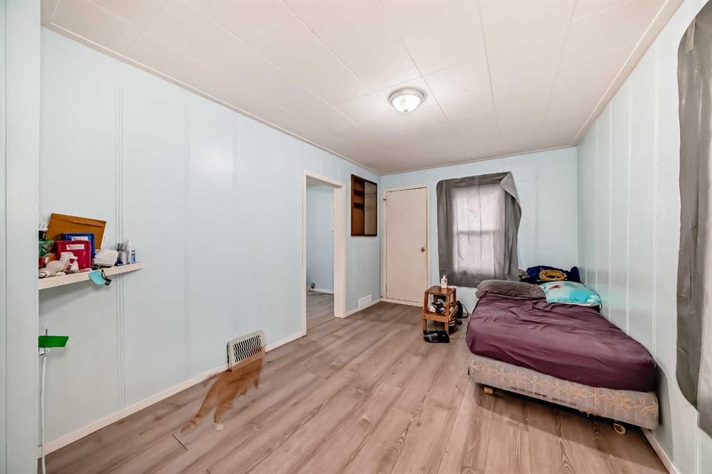 6437 19 Street Se, Calgary, AB - Indoor