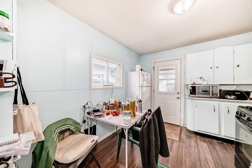 6437 19 Street Se, Calgary, AB - Indoor