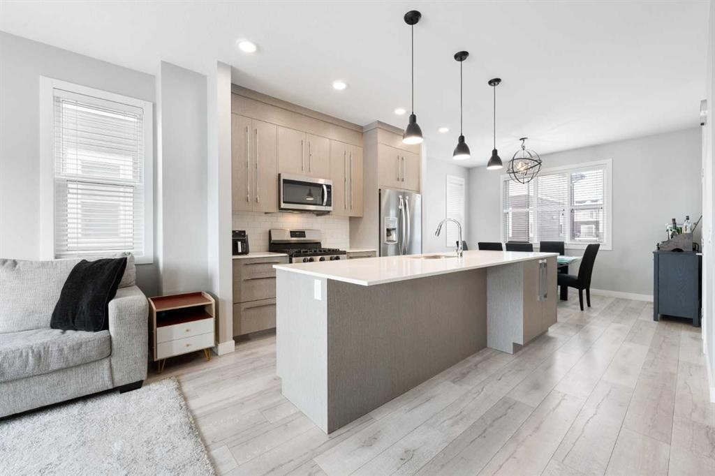 20 Cornerstone Manor Ne, Calgary, AB - Indoor Photo Showing Kitchen With Upgraded Kitchen