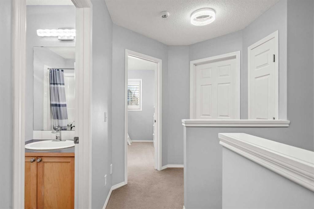 47 Eversyde Heath Sw, Calgary, AB - Indoor