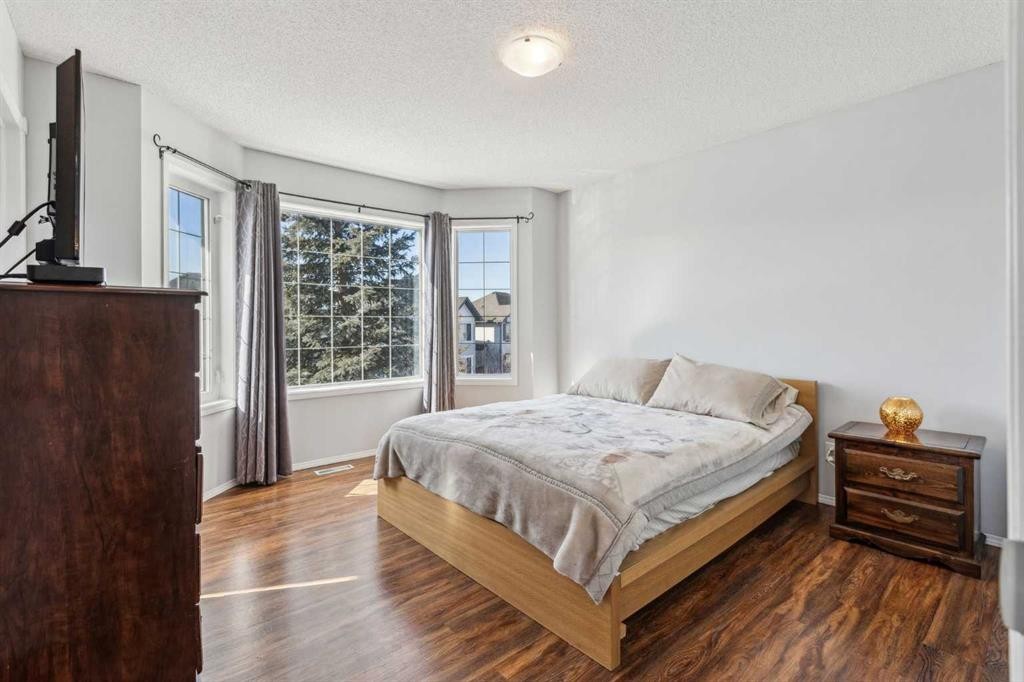 30 Martha'S Haven Manor Ne, Calgary, AB - Indoor Photo Showing Bedroom