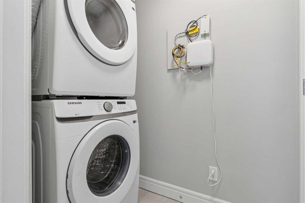 394 Seton Passage Se, Calgary, AB - Indoor Photo Showing Laundry Room