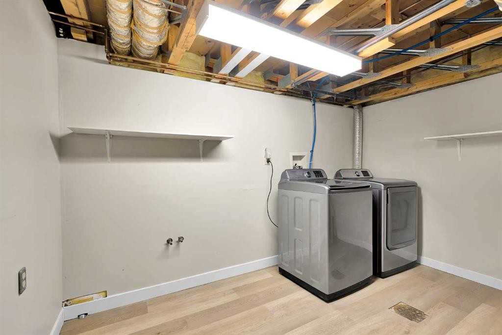 1111 Berkley Drive Nw, Calgary, AB - Indoor Photo Showing Laundry Room