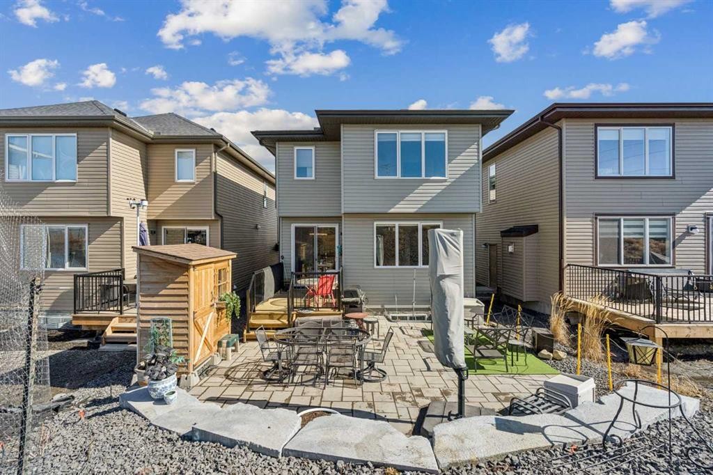 24 Willow Park Point, Cochrane, AB - Outdoor