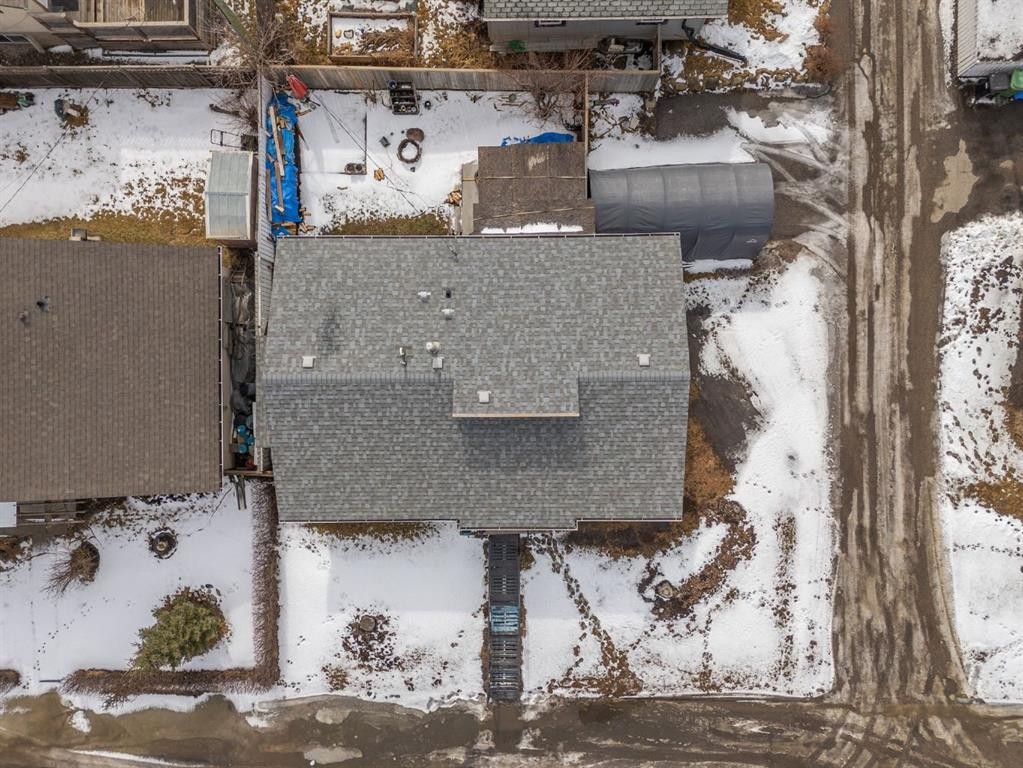 2302 Olympia Drive Se, Calgary, AB - Outdoor