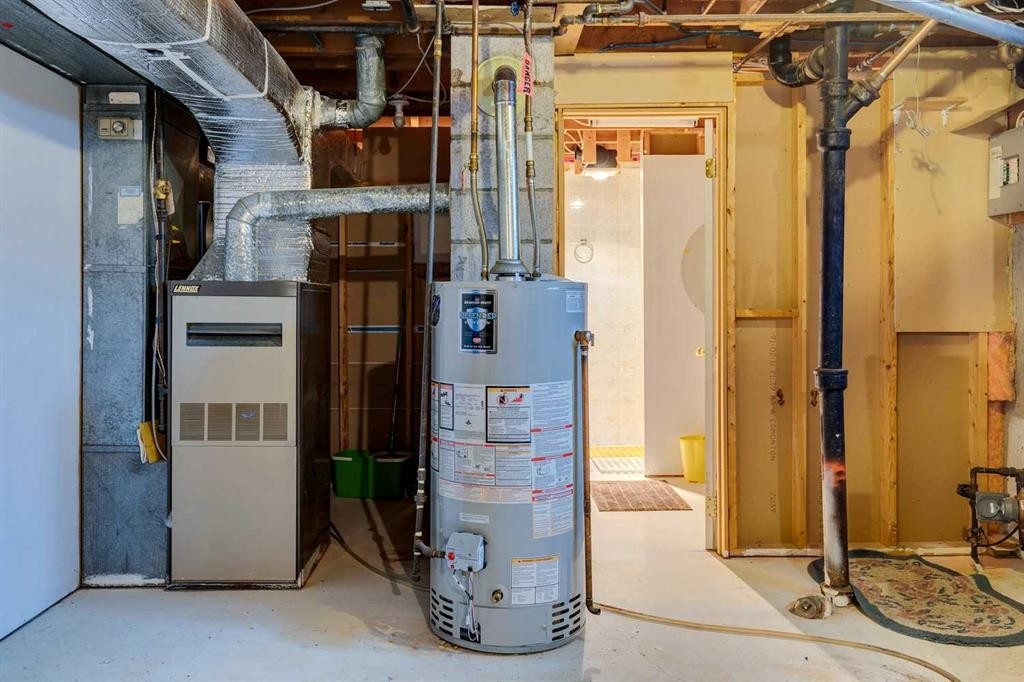 44 Fairview Crescent Se, Calgary, AB - Indoor Photo Showing Basement