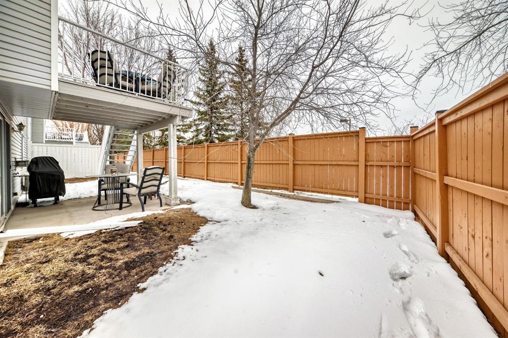 157 Hawkstone Manor Nw, Calgary, AB - Outdoor