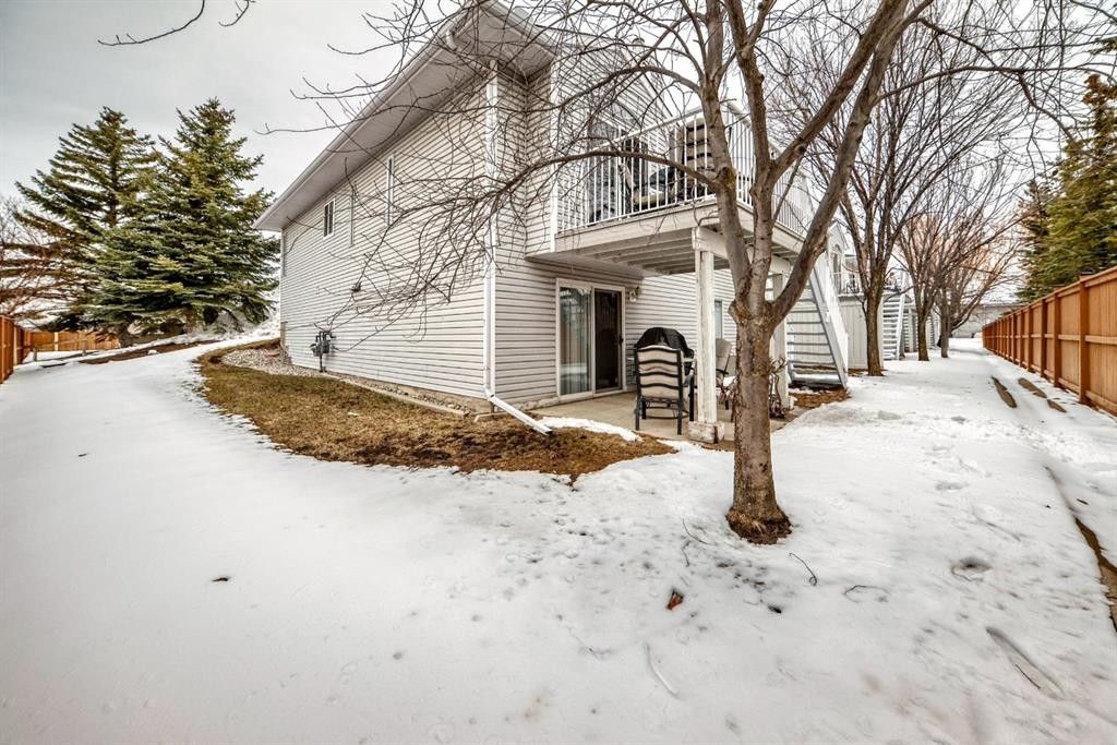 157 Hawkstone Manor Nw, Calgary, AB - Outdoor With Balcony