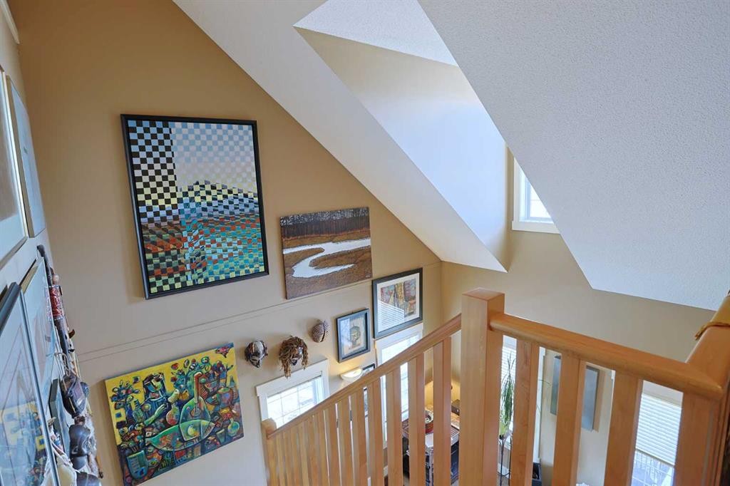 300 Garrison Square Sw, Calgary, AB - Indoor Photo Showing Other Room