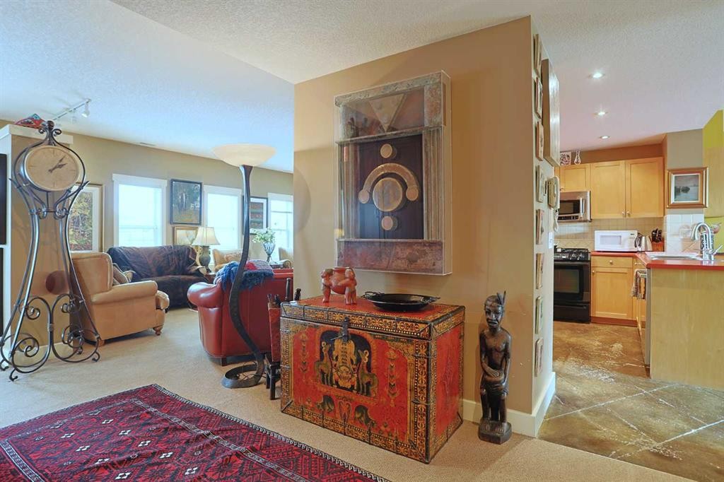 300 Garrison Square Sw, Calgary, AB - Indoor