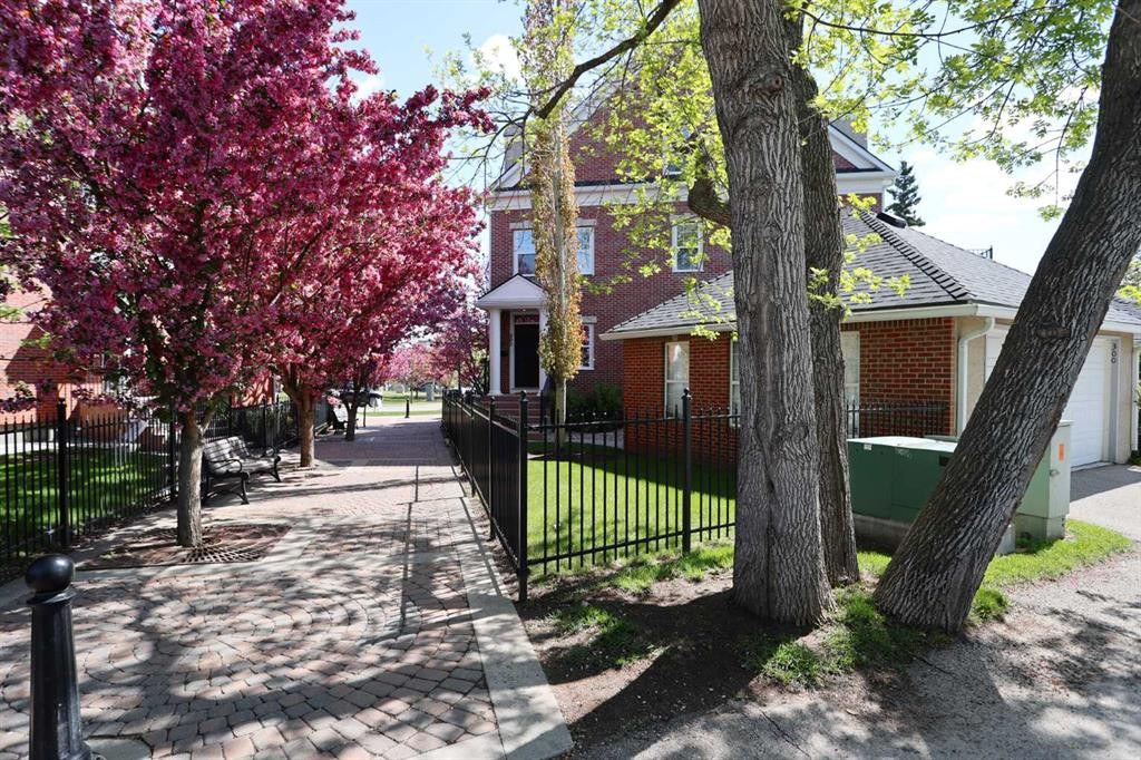 300 Garrison Square Sw, Calgary, AB - Outdoor