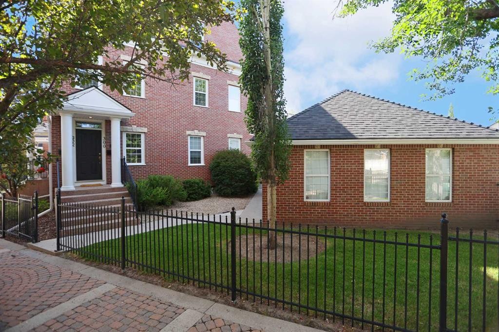 300 Garrison Square Sw, Calgary, AB - Outdoor