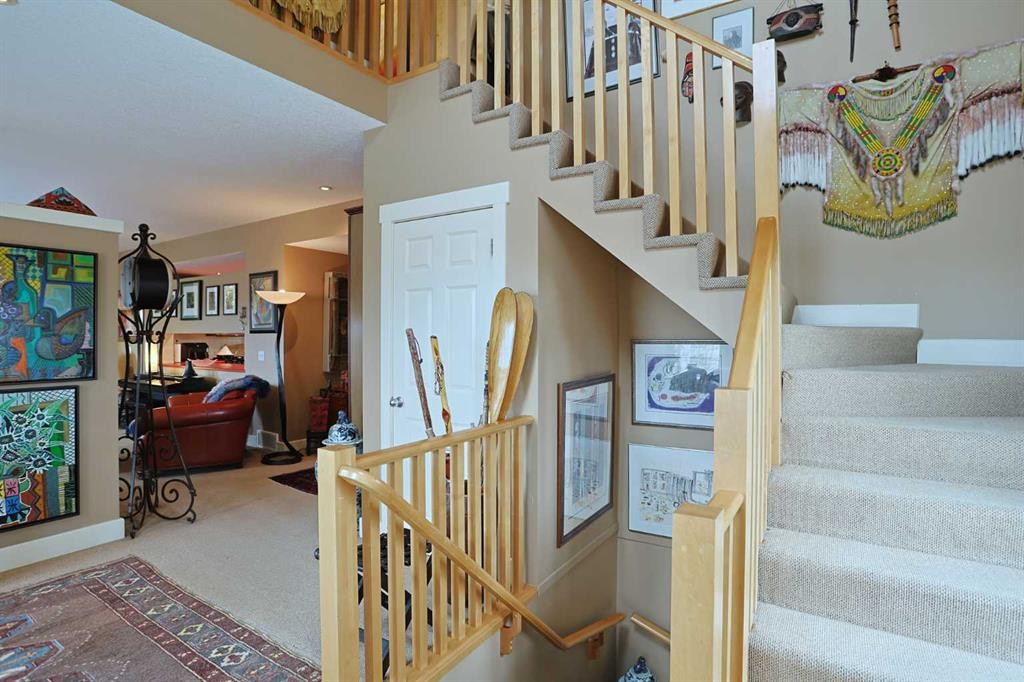 300 Garrison Square Sw, Calgary, AB - Indoor Photo Showing Other Room