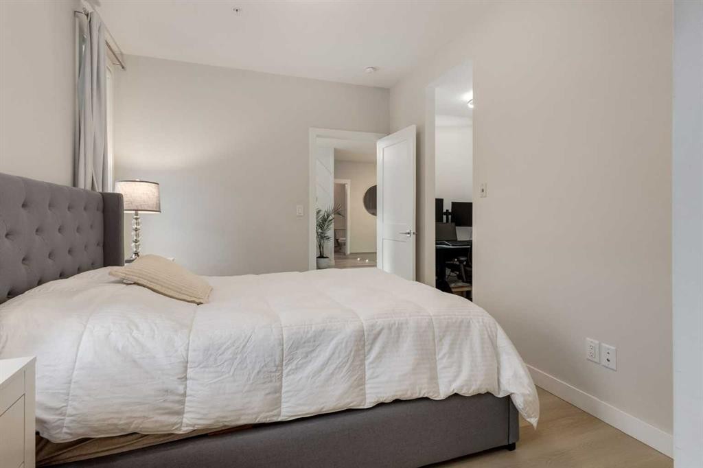 3205-200 Seton Circle Se, Calgary, AB - Indoor Photo Showing Bedroom