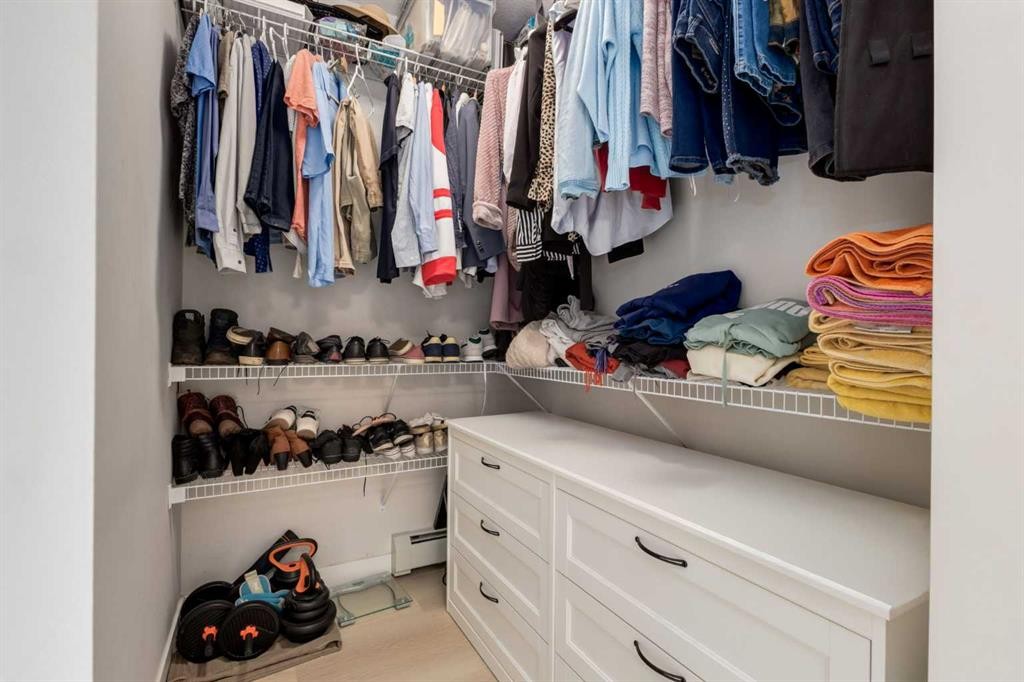 3205-200 Seton Circle Se, Calgary, AB - Indoor With Storage