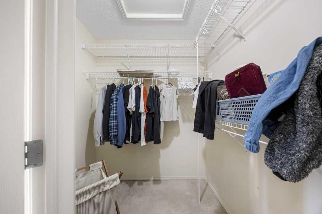 19 Sienna Park Crescent Sw, Calgary, AB - Indoor With Storage