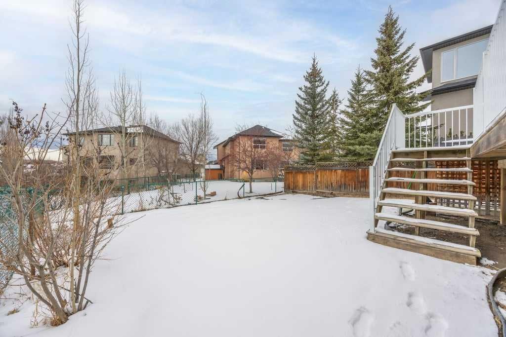 19 Sienna Park Crescent Sw, Calgary, AB - Outdoor