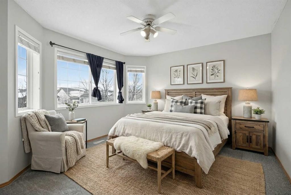 317 Martindale Drive Ne, Calgary, AB - Indoor Photo Showing Bedroom