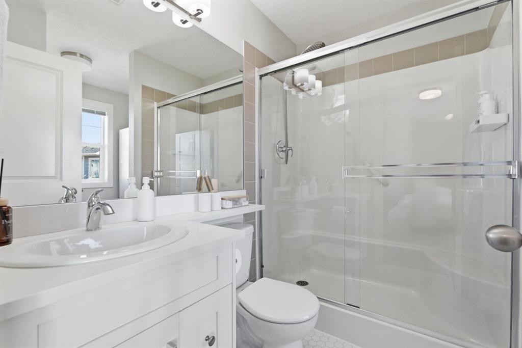 1208 Jumping Pound Common, Cochrane, AB - Indoor Photo Showing Bathroom