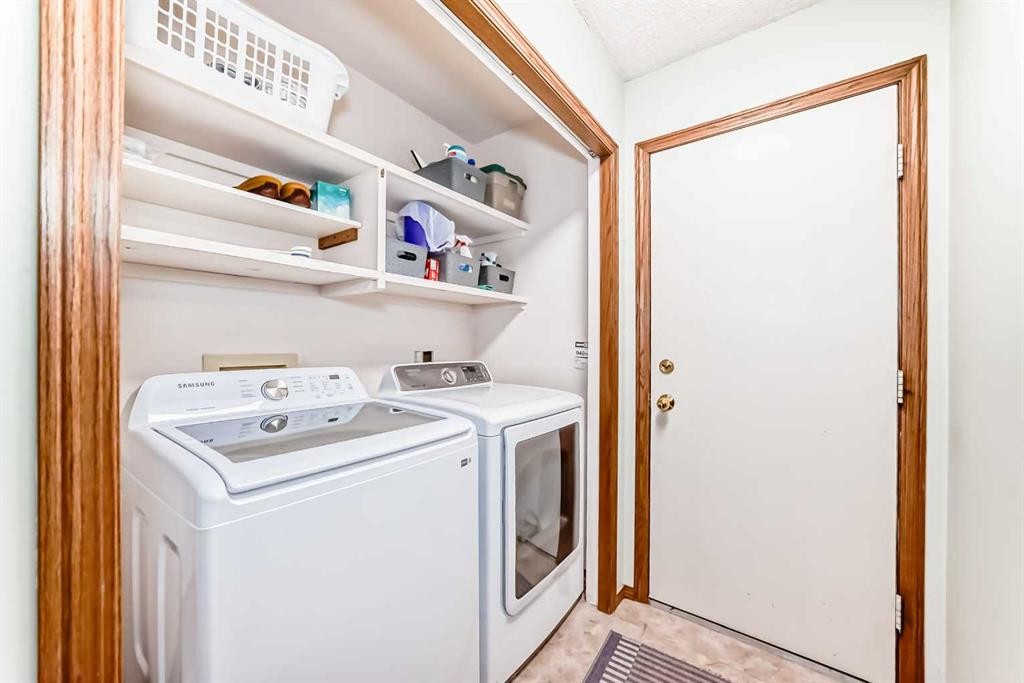 204 Edcath Place Nw, Calgary, AB - Indoor Photo Showing Laundry Room