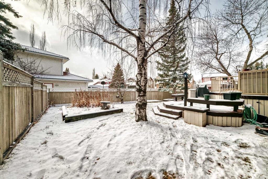 204 Edcath Place Nw, Calgary, AB - Outdoor