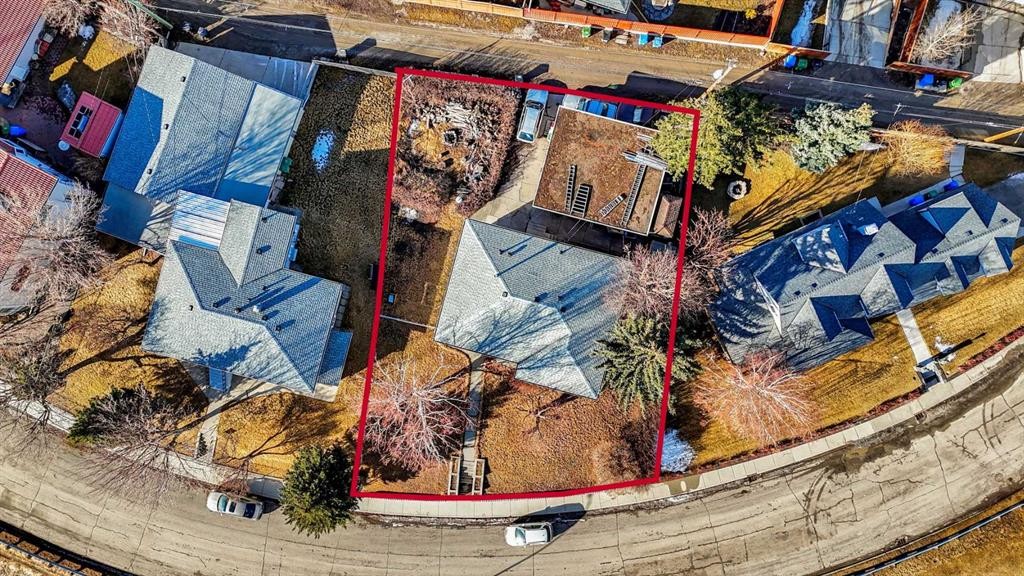 931 Robert Road Ne, Calgary, AB - Indoor