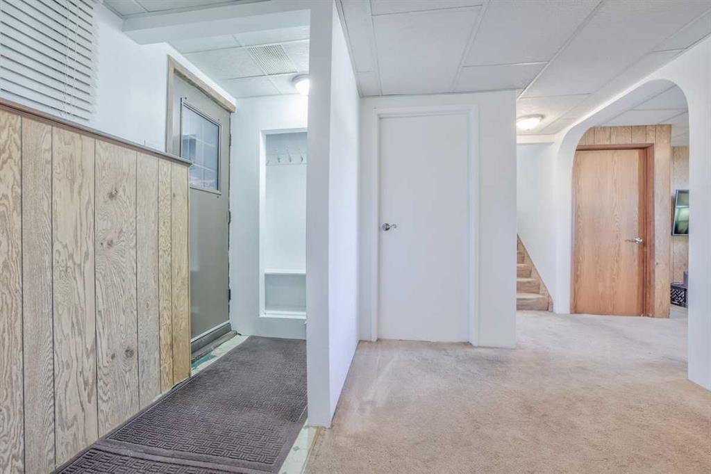 232 Templeside Circle Ne, Calgary, AB - Indoor Photo Showing Other Room