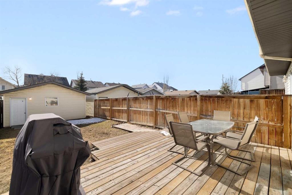 9 Elgin Mews Se, Calgary, AB - Outdoor With Deck Patio Veranda With Exterior
