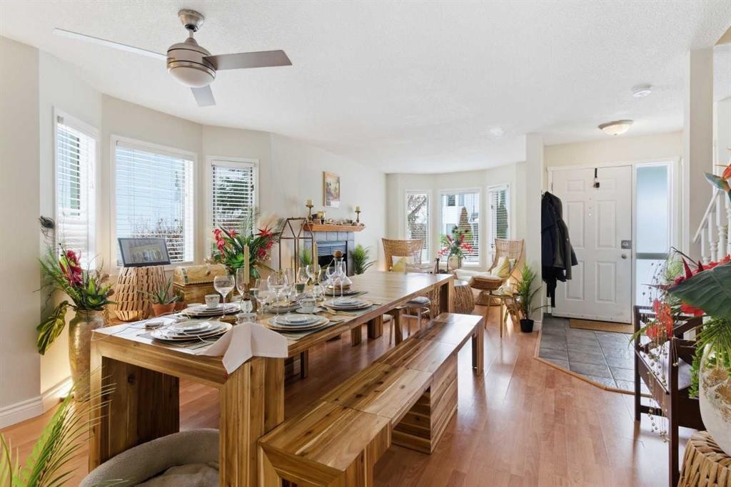59 Abbeydale Villas Ne, Calgary, AB - Indoor Photo Showing Dining Room