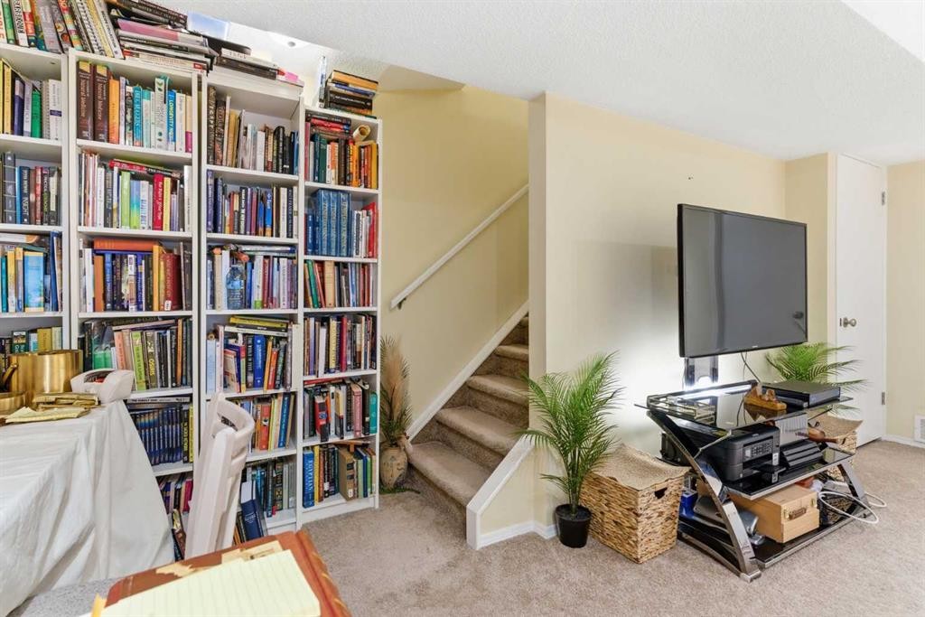 59 Abbeydale Villas Ne, Calgary, AB - Indoor
