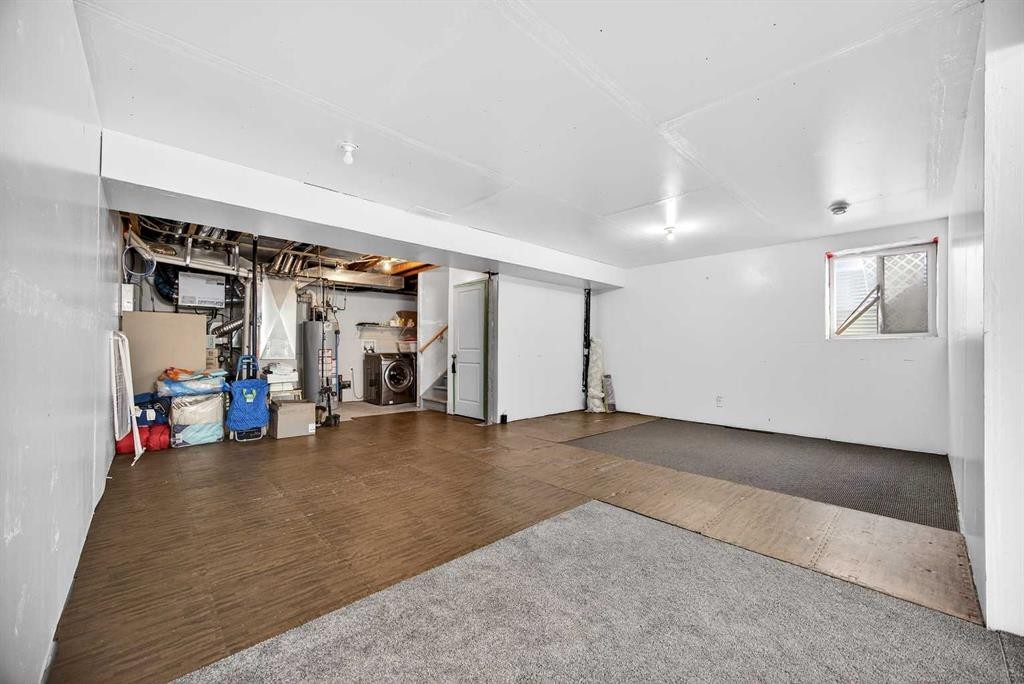 439 Redstone Drive Ne, Calgary, AB - Indoor